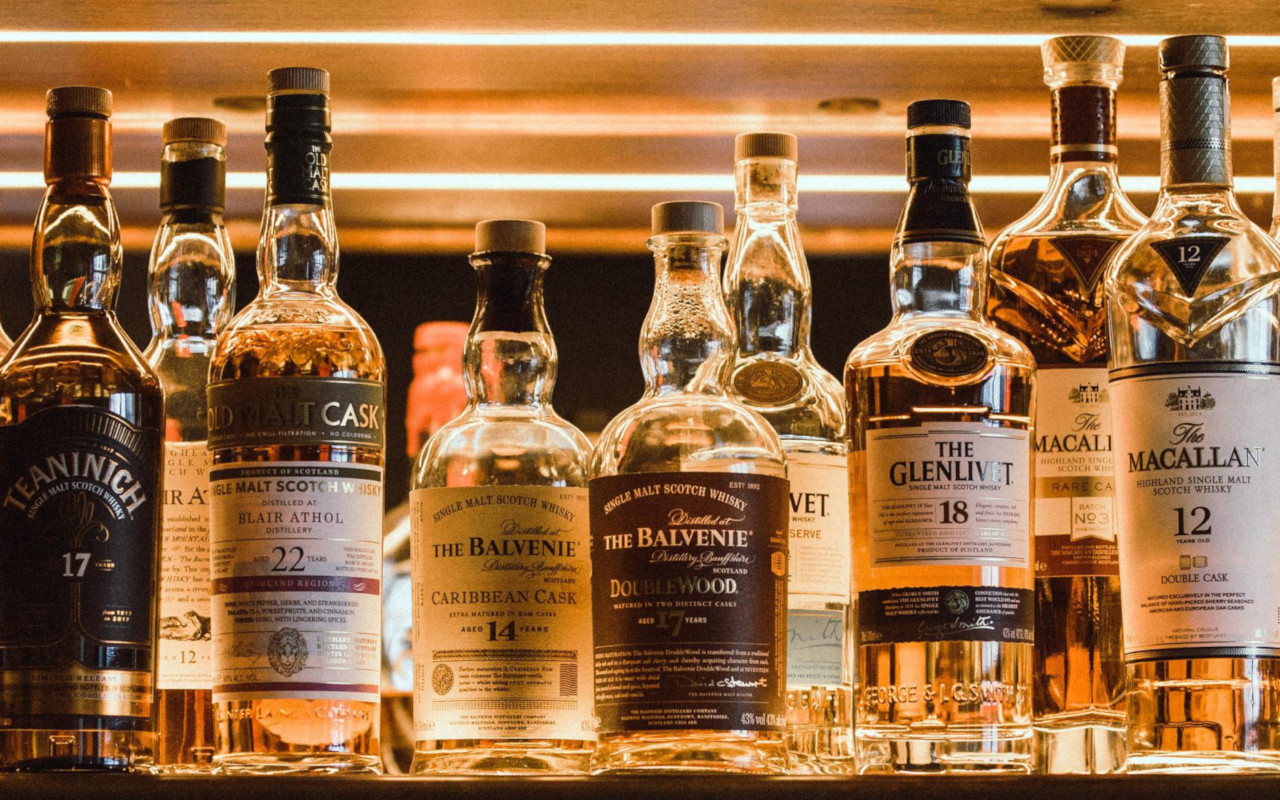 Oeno Group lancia investimenti in whisky premium