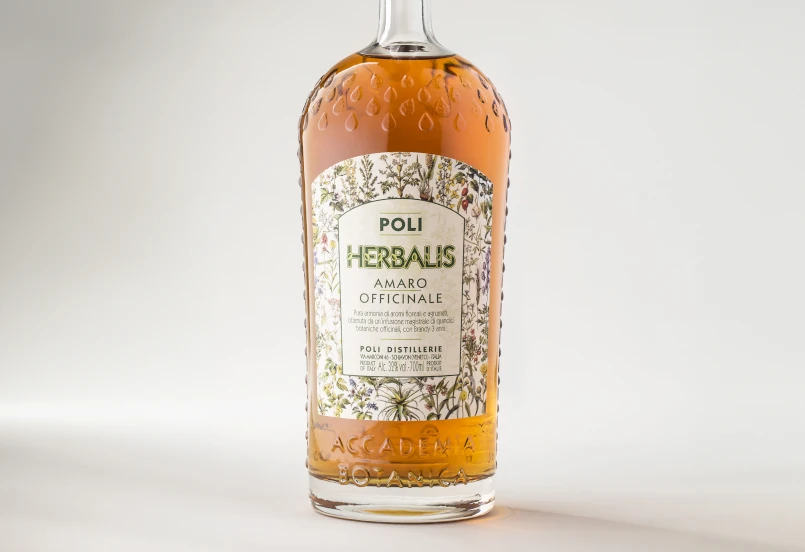 L'amaro "Herbalis" presentato dalle distillerie Poli