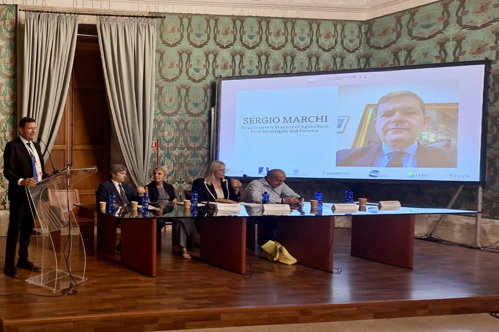 Un momento del convengo internazionale “The Wine & Spirits Sector: Creating Value in a Spirit of Moderation”  promosso da Federvini al G7 Agricoltura