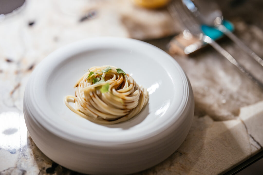 spaghetti vongole fujute - credits Terrazza Fiorella