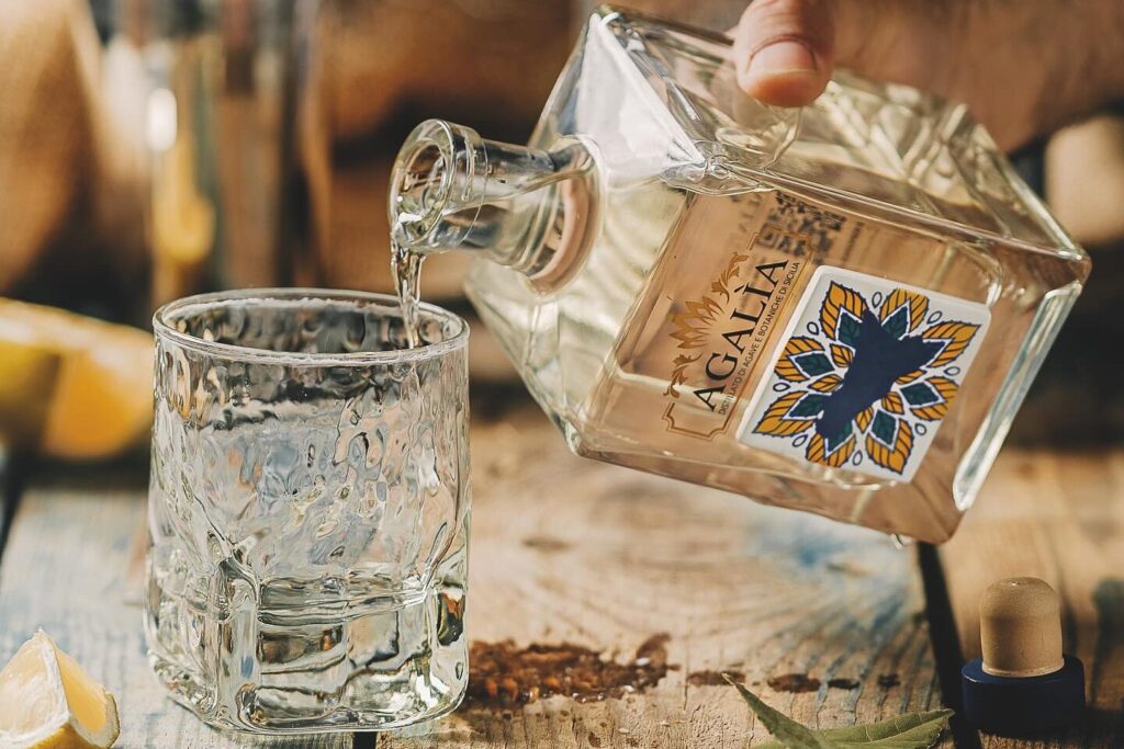 Agalìa, il distillato ottenuto dall'agave