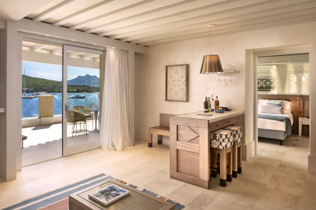 Suite vista mare, con zona giorno e living - credits Hyatt Hotels sardinia